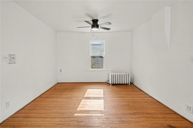 Photo - 54 Sanford St