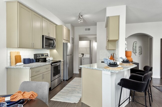 Photo - Cortland Red Mountain