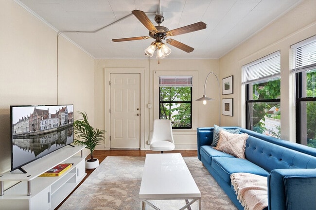 Photo - 122 W Meadow St Unit FL2-ID1221792P