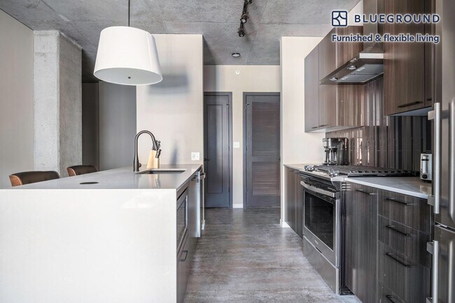 Photo - 939 W Washington Blvd Unit SI FL4-ID285