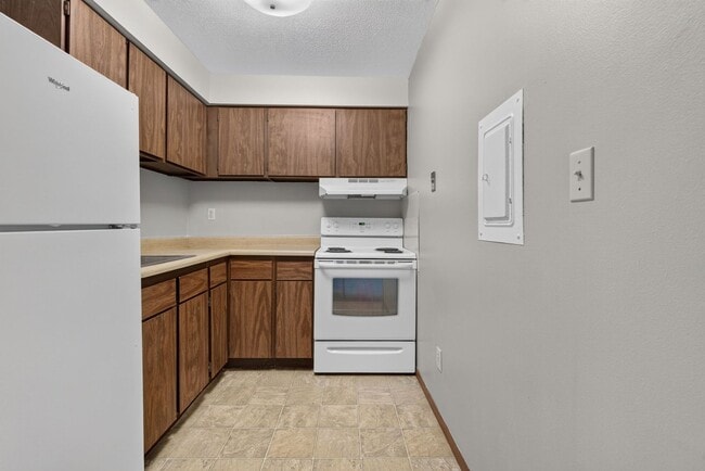 Photo - Willow Knolls Apartments
