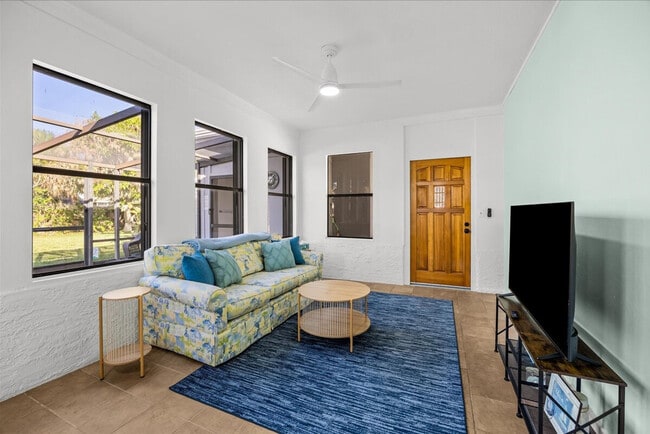 Building Photo - 306 Fernandina St Unit SI ID1586035P