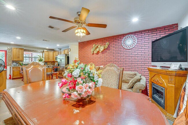 Photo - 281 W 18th St Unit SI ID1385729P