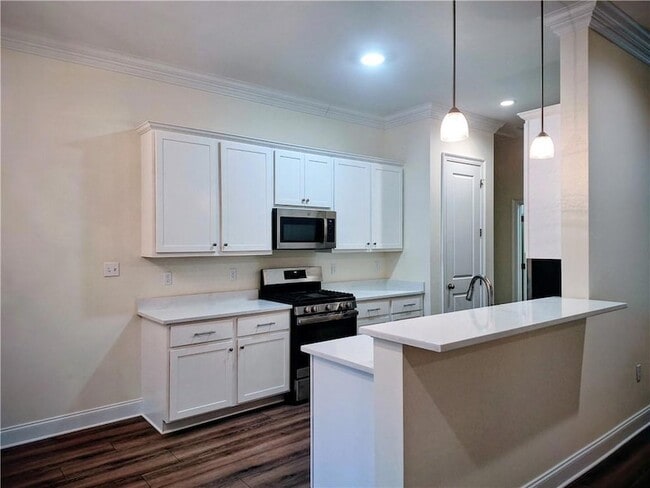 Photo - 341 Alan Cir