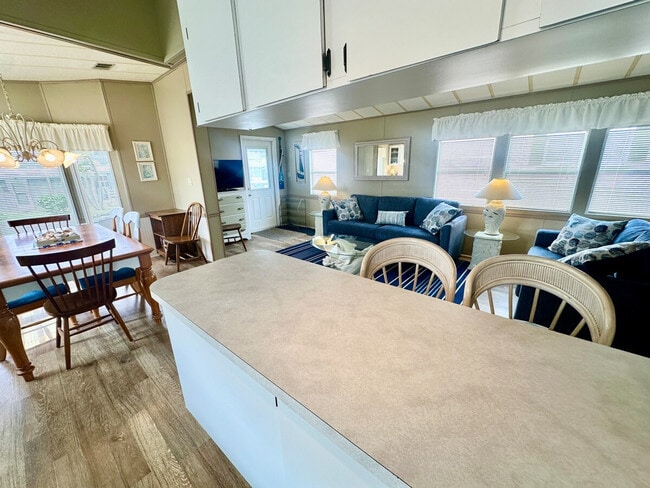 Photo - 1034 Nettles Blvd Unit SI ID1537482P