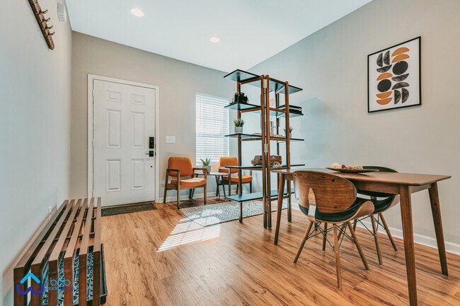 Photo - 945 Palmetto Ave SW Unit SI ID1609605P