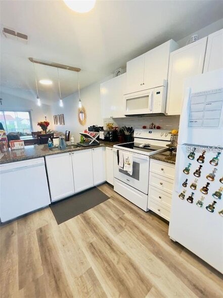 Photo - 2500 Woodgate Blvd Unit 203