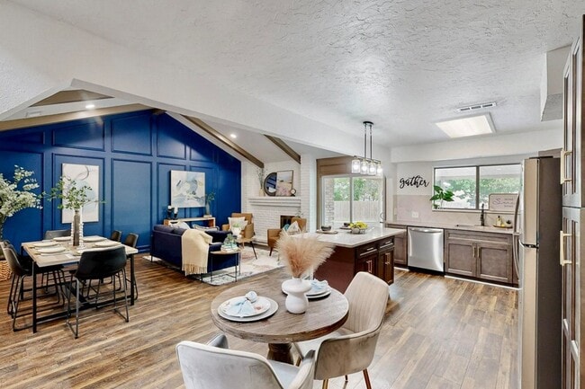 Photo - 3965 Singleleaf Ln