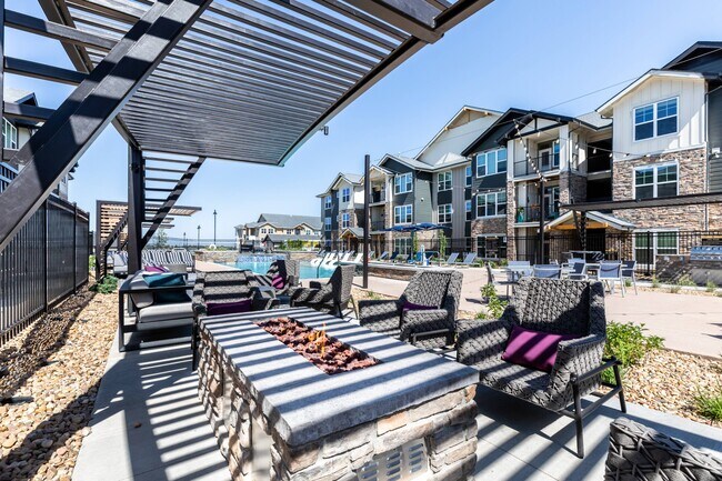 Resort Style Pooldeck - Peakline at Copperleaf