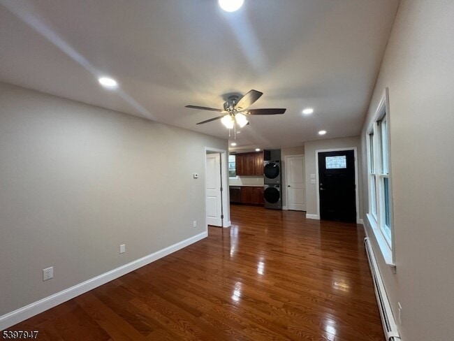 Photo - 18 W River Styx Rd