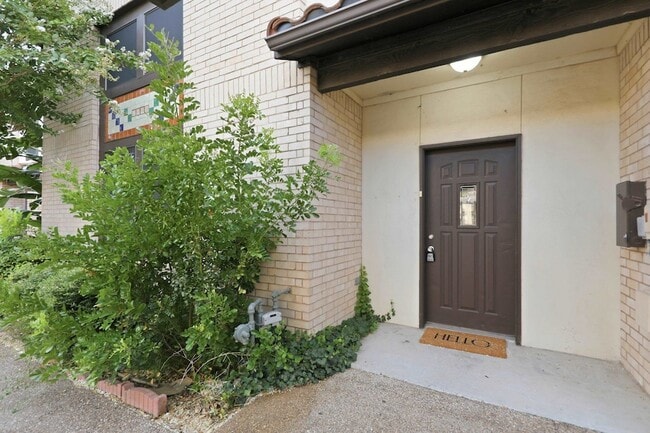 Photo - 2445 Monarch Dr Unit 1003