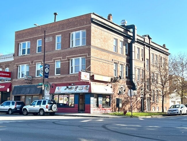 Building Photo - 3623 W North Ave Unit 3