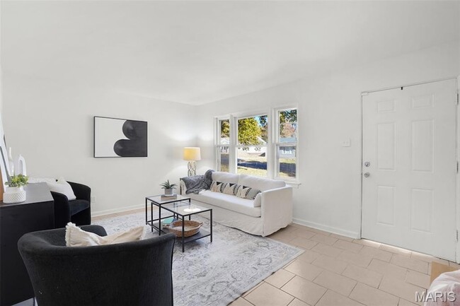 Photo - 9845 Dennis Dr