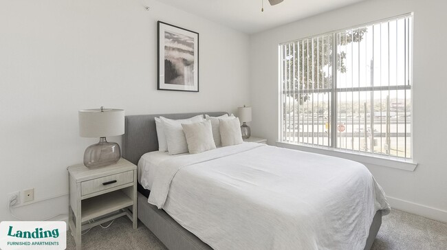 Building Photo - 7373 Valley View Ln Unit 2059
