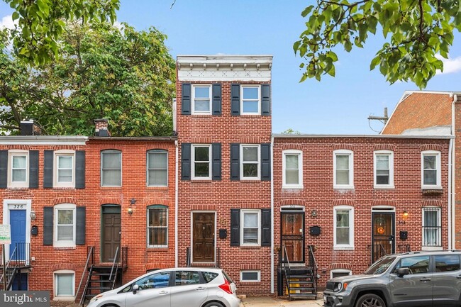 Building Photo - 322 S Poppleton St
