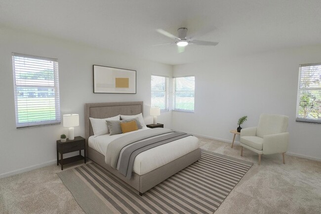 Photo - 5622 Royal Lake Cir