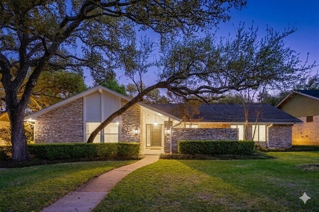 Building Photo - 11532 Spicewood Pkwy