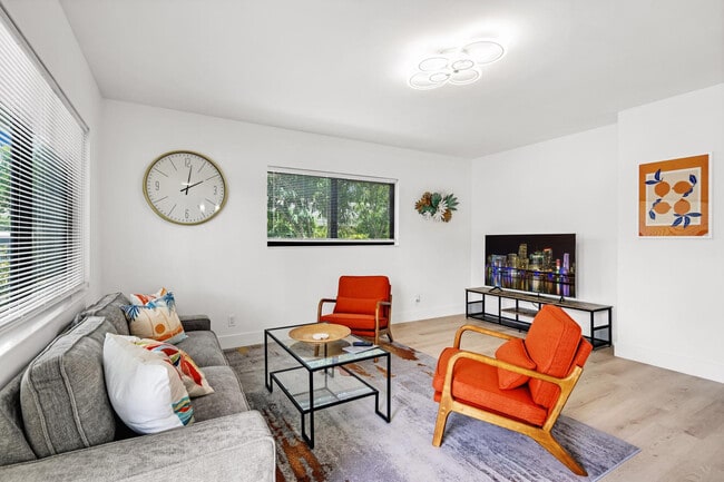 Building Photo - 1634 SW 4th Ave Unit ID1049783P