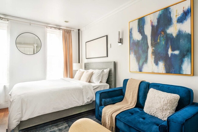 Building Photo - 241 E 24th St Unit ID1021817P