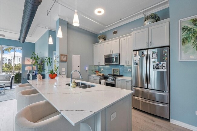 Photo - 313 NE 2nd St Unit 204