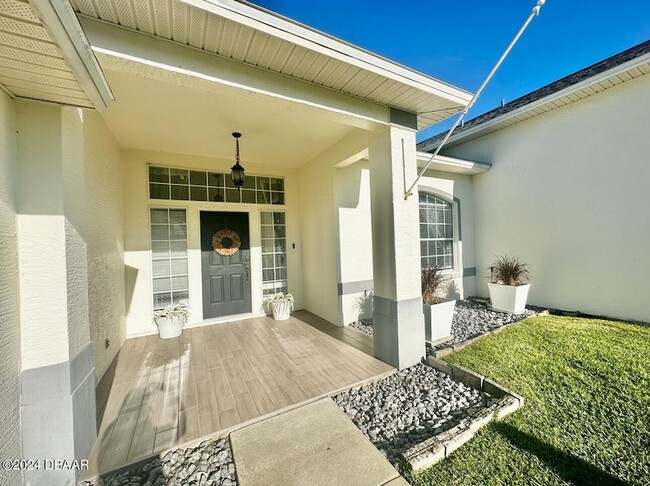 Photo - 1755 Creekwater Blvd