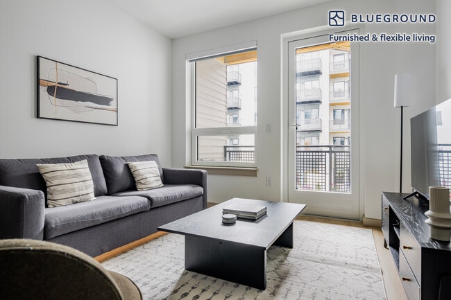 Building Photo - 646 Ocean Ave Unit SI FL4-ID1336