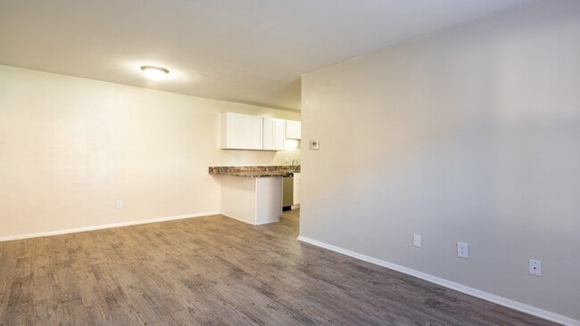 Photo - Green Tree Apartments