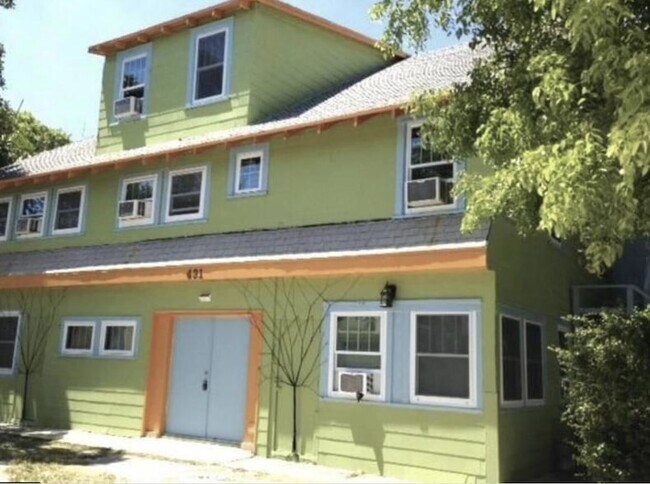 Photo - 431 S M St Unit 4