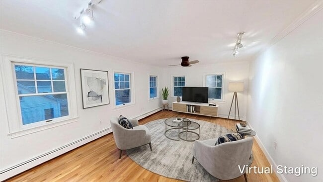 Photo - 121 Sciarappa St Unit 3