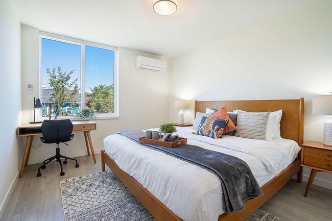 Photo - 1333 E Denny Way Unit ID1036021P