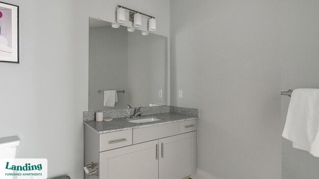 Photo - 1619 N Frazier St Unit 339