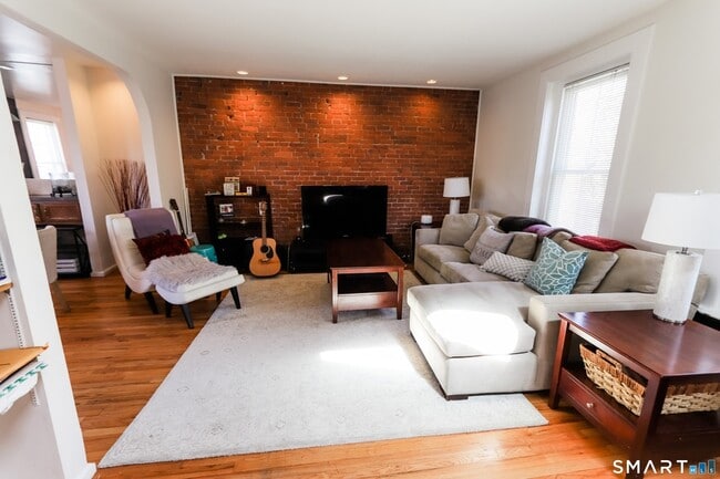 Photo - 182 Chestnut St Unit 2