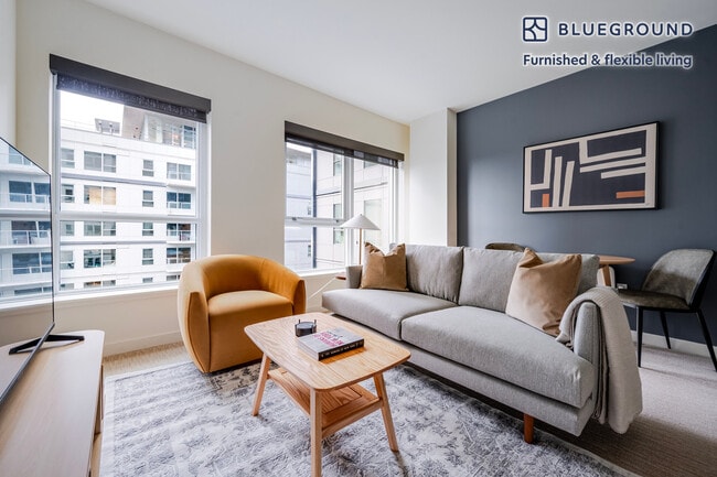 Building Photo - 10351 NE 10th St Unit SI FL11-ID977
