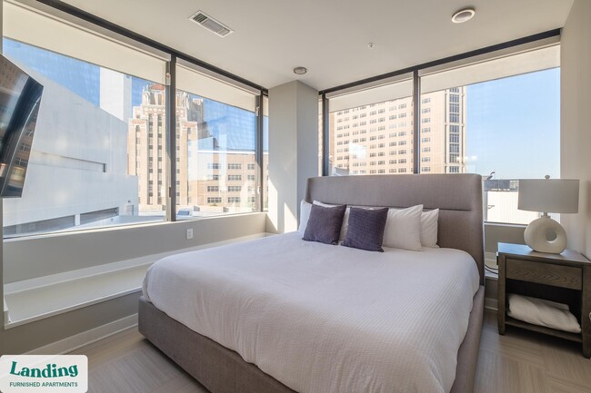 Building Photo - 600 19th St N Unit 601