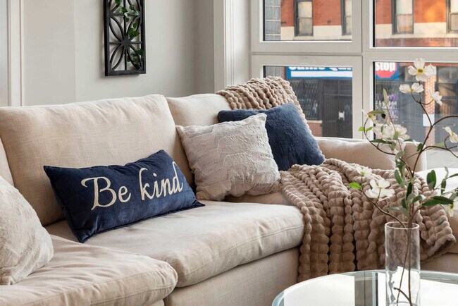 Photo - 2344 W Polk St Unit ID1253891P