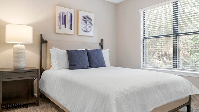 Photo - 1025 E 25th St Unit 612
