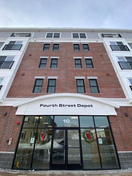 Photo - 10 4th St Unit 201