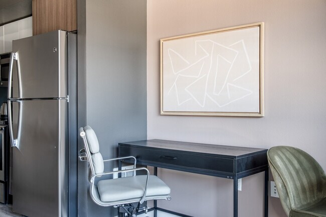 Photo - 1530 Belmont Ave Unit FL6-ID3648A