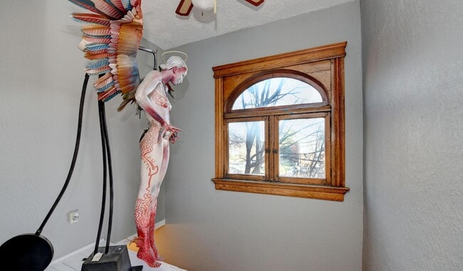 Photo - 705 Bryden Rd