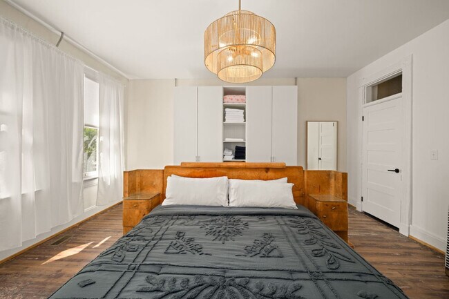 Photo - 2 Hust Alley Unit ID1315617P