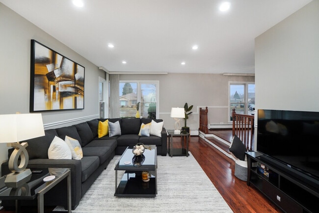 Building Photo - 7069 N Crawford Ave Unit ID1285041P