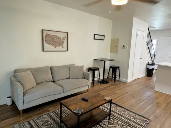 Photo - 624 S Cedar St Unit ID1296538P