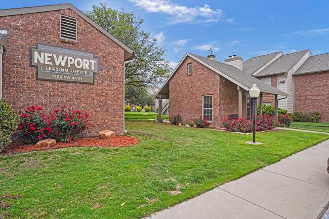 Photo - Newport Amarillo Apts