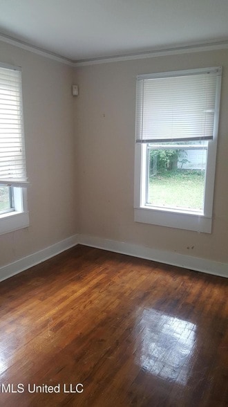 Photo - 327 Decelle St Unit A