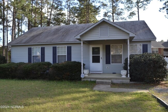 Photo - 210 Pecan Grove Dr