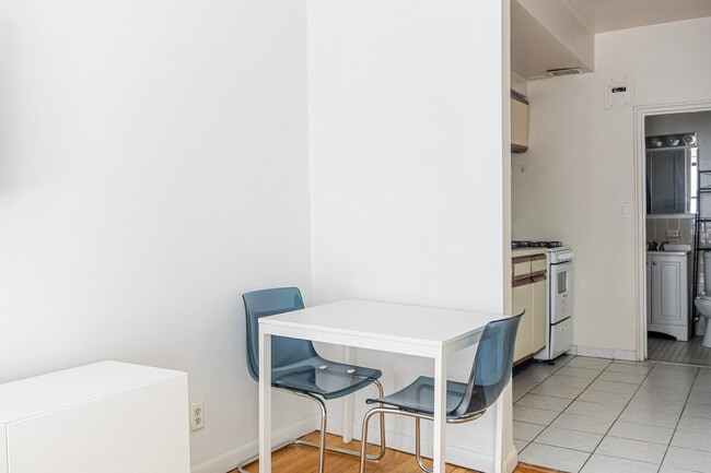 Photo - 318 E 80th St Unit SI ID1032025P