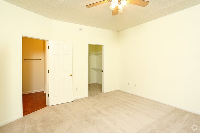 Bedroom - Steeplechase on Maple