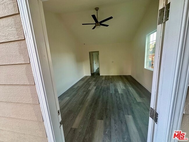 Photo - 1762 1/2 N Las Palmas Avenue