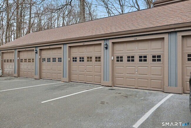 Photo - 156 Heatherwood Dr