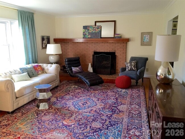 Photo - 3922 Fellsway Rd